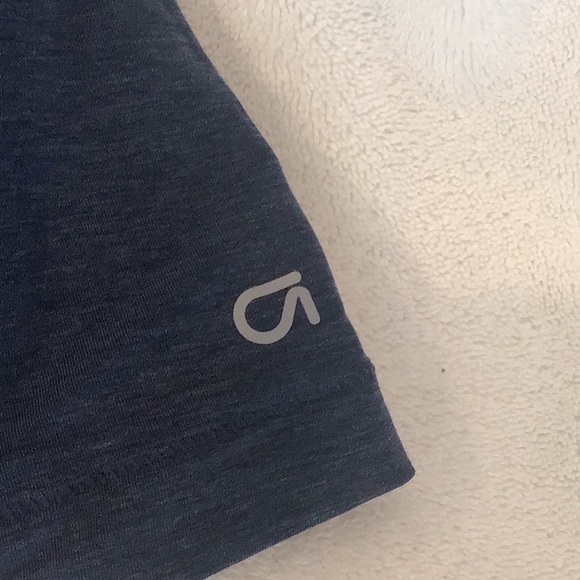 🔥Gap🔥 “BREATHE” stretch tank top size s - Picture 3 of 5